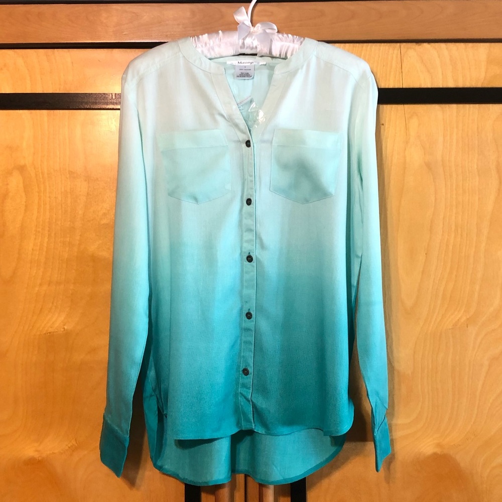 NWOT Women’s Button Down Gradient Aqua Hues by Massey, Size Small